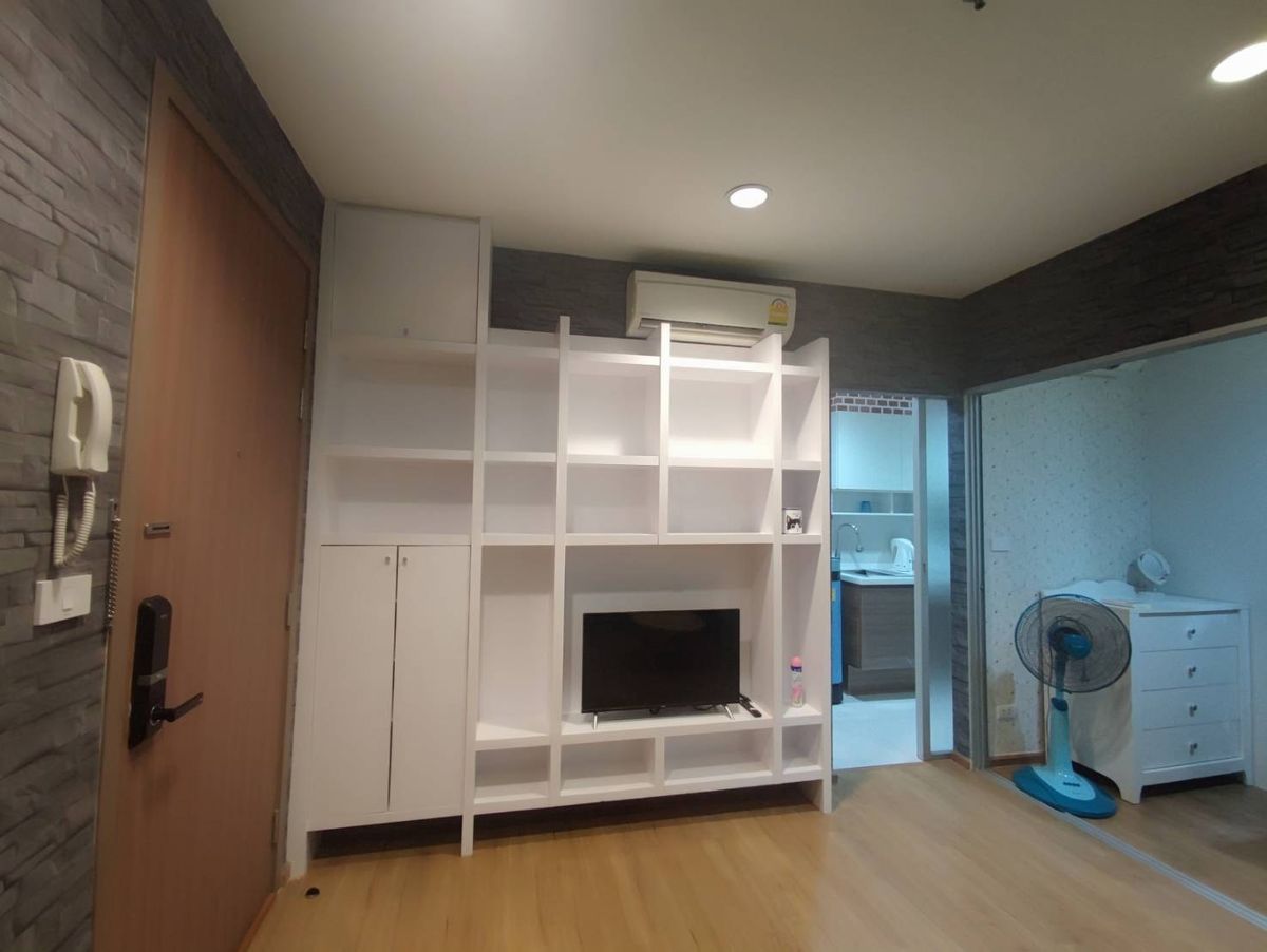 ขายคอนโดสาทร นราธิวาส : ขายราคาดี fuse chan-sathorn ใกล้รถไฟฟ้าสถานีเซนต์หลุยส์ เพียง 10 นาที ใกล้ทางด่วนพระราม3  ห้อง 1 ห้องนอน วิวเมือง ไม่มีตึกสูงบัง ทำเลทองเหมาะทั้งอยู่เองหรือลงทุนปล่อยเช่า ตอบไว