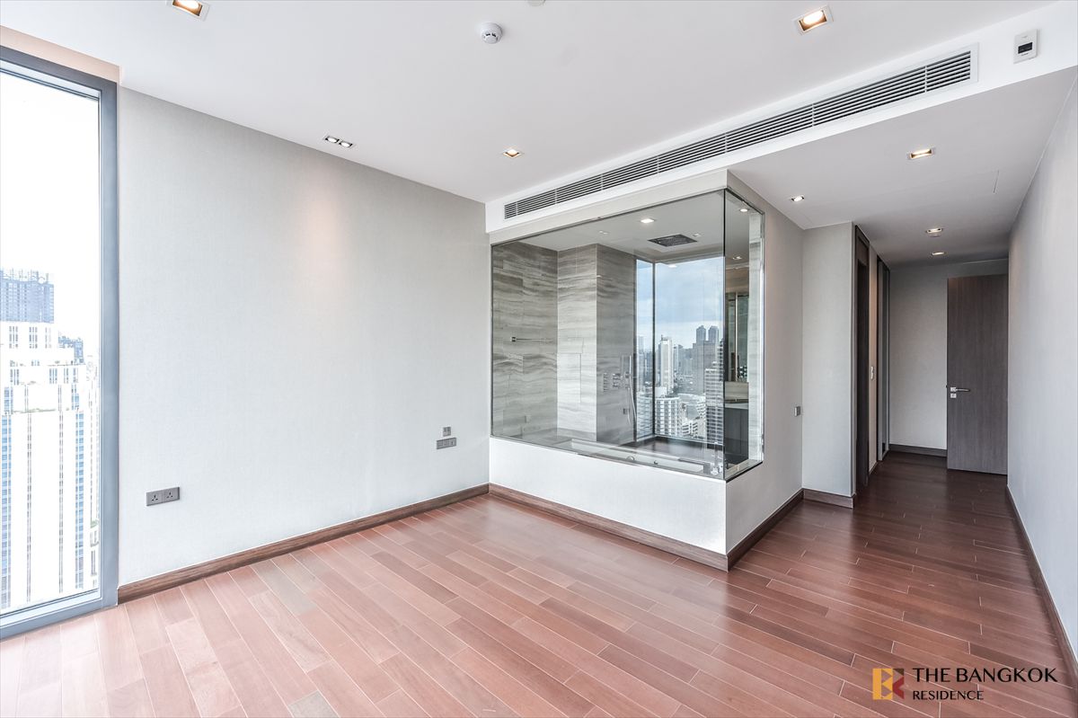 For SaleCondoNana, North Nana,Sukhumvit13, Soi Nana :  ⚡Luxury Unit Available Now!⚡  Q1 Sukhumvit Near  BTS NANA 