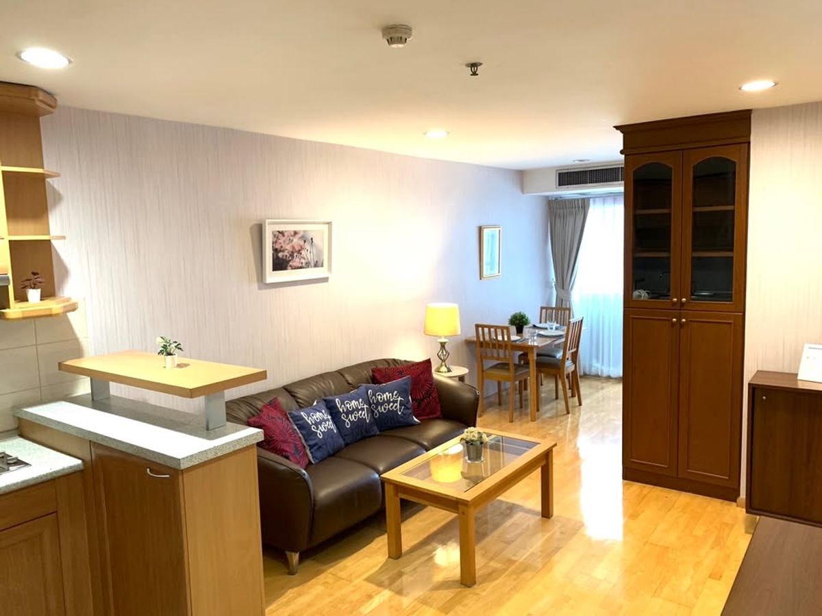 For RentCondoSukhumvit, Asoke, Thonglor : Cozy & Convenient Living | Waterford Diamond 2BR with Maid Service | Sukhumvit 30/1