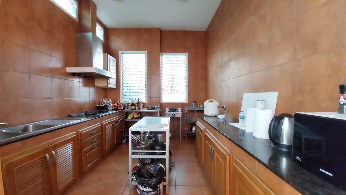 For SaleHouseSamut Prakan,Samrong : Single house with land, Village, Mill / 7 Bedrooms (Sale), Windmill Village / House Land 7 Bedrooms (For Sale) AIM003