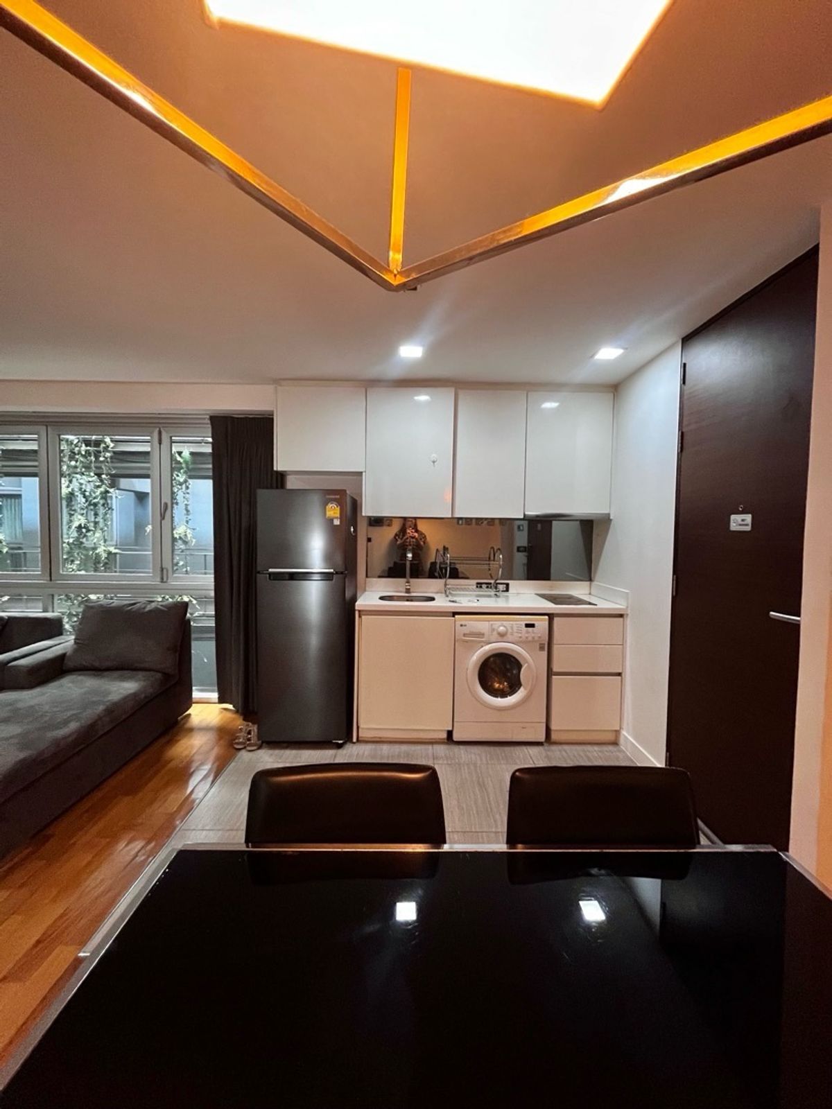 For RentCondoSilom, Saladaeng, Bangrak : Quad Silom 2 Bedroom 35000 bht