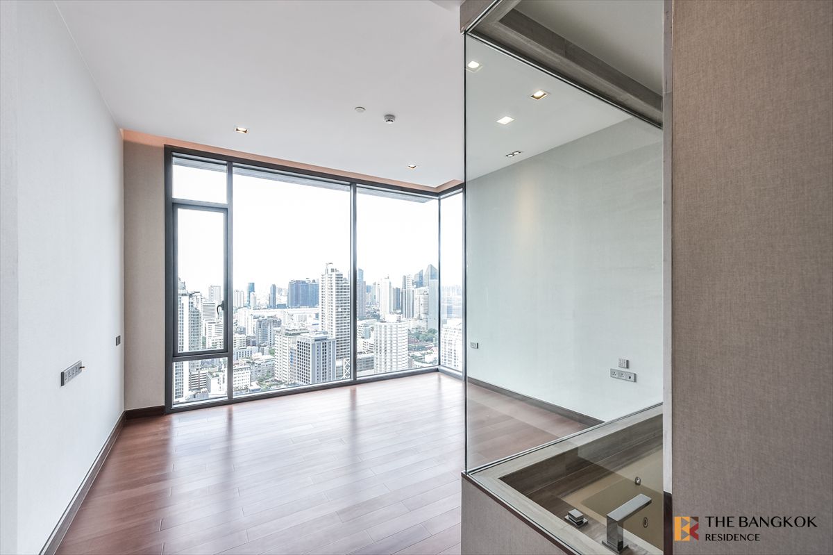 For SaleCondoNana, North Nana,Sukhumvit13, Soi Nana :  ⚡Luxury Unit Available Now!⚡  Q1 Sukhumvit Near  BTS NANA 