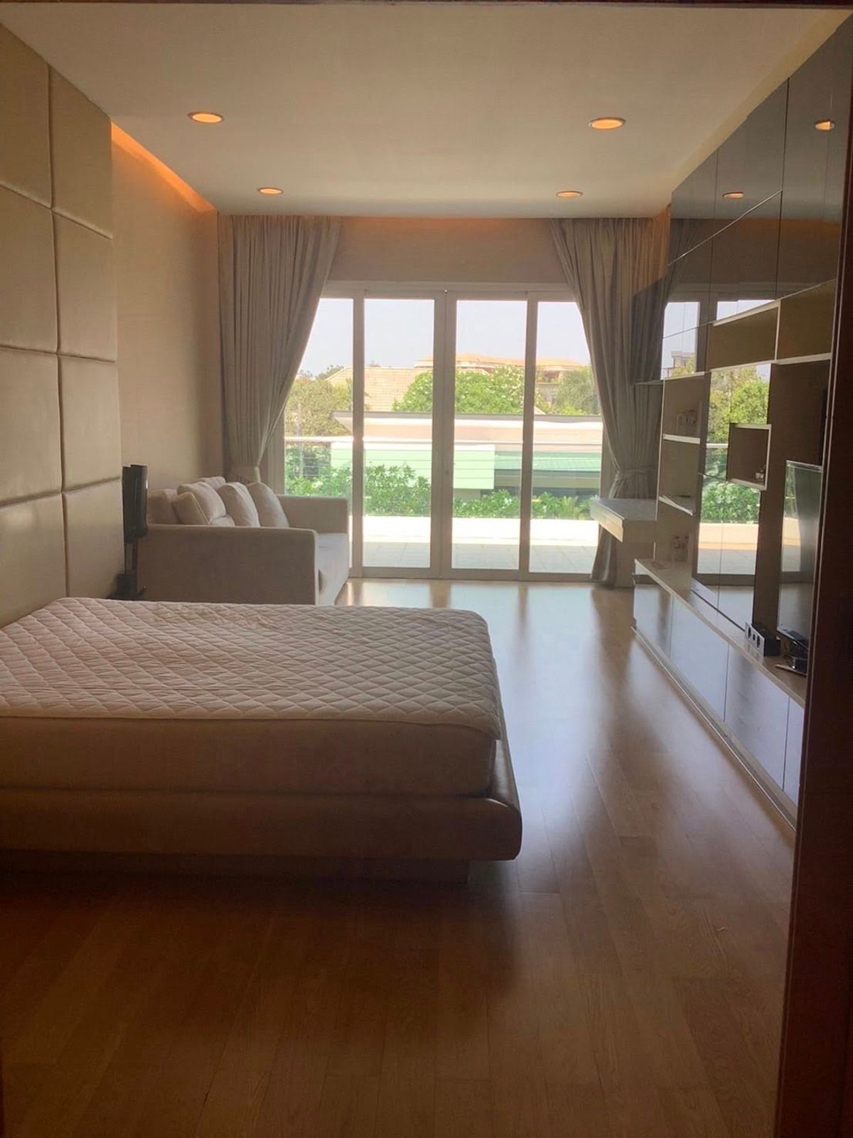 For SaleHouseSamut Prakan,Samrong : Single house with land, Village, Mill / 7 Bedrooms (Sale), Windmill Village / House Land 7 Bedrooms (For Sale) AIM003