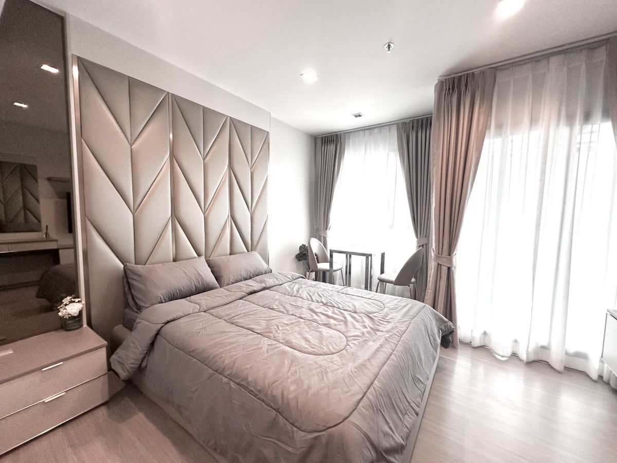 For RentCondoThaphra, Talat Phlu, Wutthakat : P-117234 Condo for rent Life Sathorn Sierra fully furnished (Confirm again when visit). 