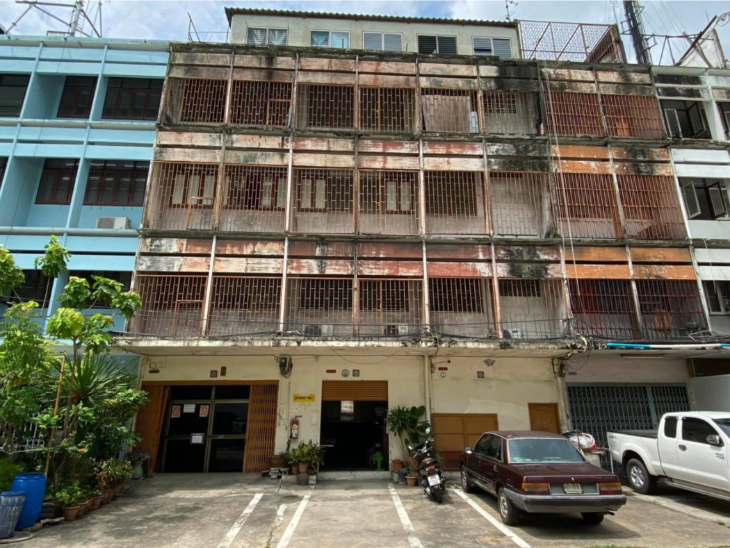 ขายอาคารพาณิชย์คลองเตย กล้วยน้ำไท : ขาย อาคารพาณิชย์ พระราม4 คลองเตย 576 ตรม. 36 ตร.วา ใกล้ถนนพระราม4 แค่ 200 เมตร TV.