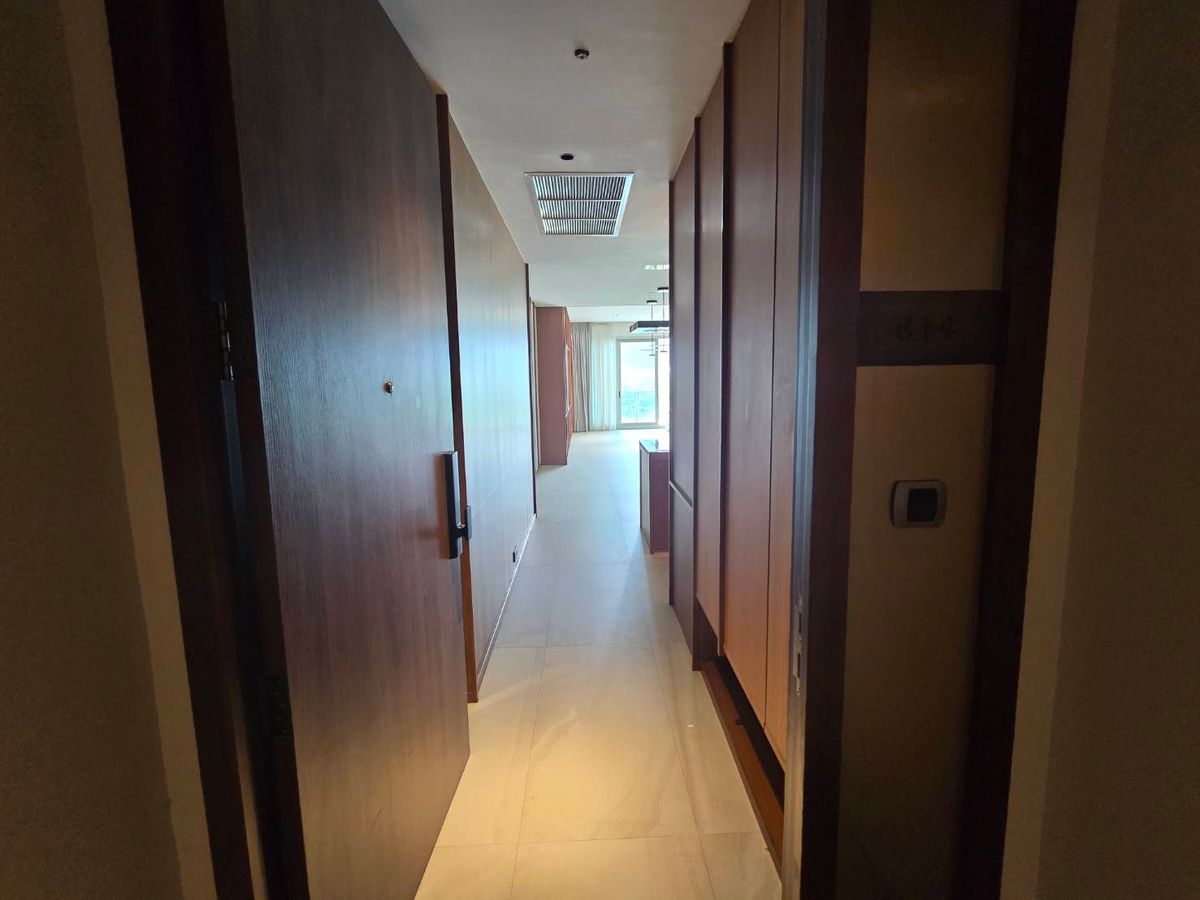 ขายคอนโดวิทยุ ชิดลม หลังสวน : 185 Rajadamri / ห้องสวย วิวสวนลุม ใกล้ BTS ราชดำริ ราคาดีที่สุดในตลาด / 2 นอน 150 ตร.ม. โทร 0937890899