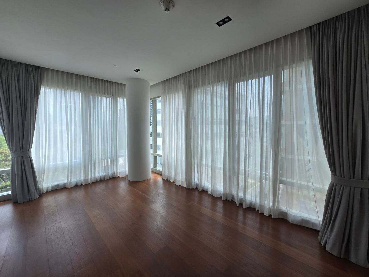 ขายคอนโดวิทยุ ชิดลม หลังสวน : 185 Rajadamri / ห้องสวย วิวสวนลุม ใกล้ BTS ราชดำริ ราคาดีที่สุดในตลาด / 2 นอน 150 ตร.ม. โทร 0937890899