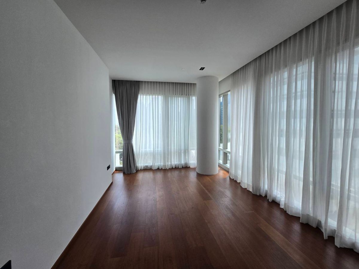 ขายคอนโดวิทยุ ชิดลม หลังสวน : 185 Rajadamri / ห้องสวย วิวสวนลุม ใกล้ BTS ราชดำริ ราคาดีที่สุดในตลาด / 2 นอน 150 ตร.ม. โทร 0937890899