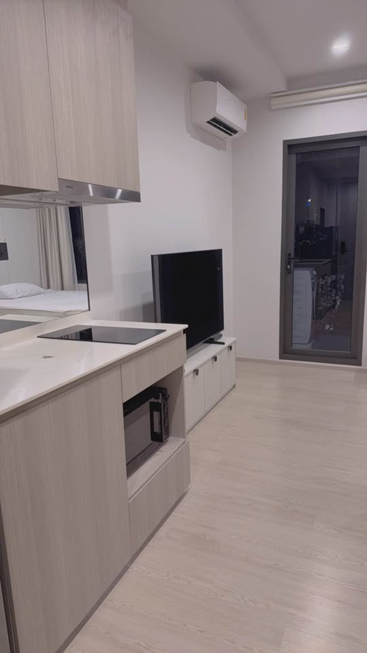 ให้เช่าคอนโดวงเวียนใหญ่ เจริญนคร : เช่า RR278 Reference  Sathorn-Wongwianyai ห้องสวย ใกล้รถไฟฟ้า BTS วงเวียนใหญ่