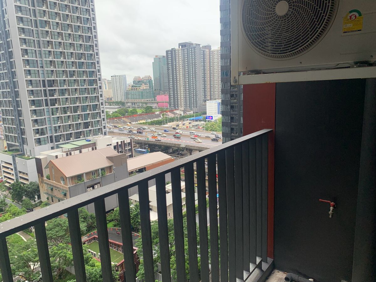For RentCondoRama9, Petchburi, RCA : For rent Life Asoke Hype Price 24,000 baht [LAH0024]