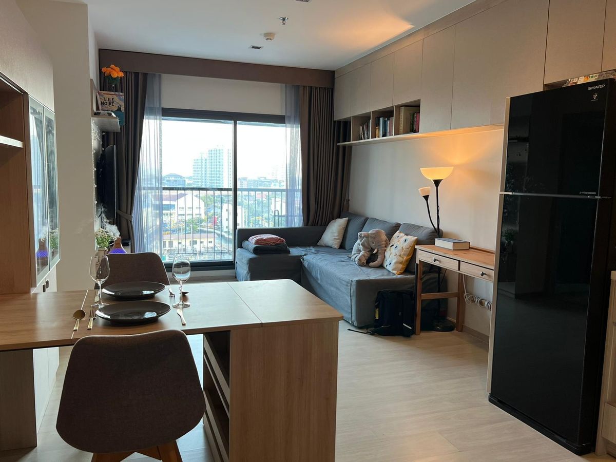 ขายคอนโดอ่อนนุช อุดมสุข : Spacious 2-Bedroom Condo with Stunning River Views at Life Sukhumvit 48