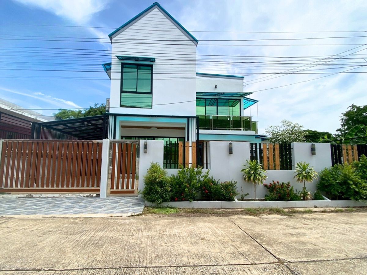 ขายบ้านพิษณุโลก : ขายบ้านเดี่ยว หมู่บ้าน เมืองใหม่พิษณุโลก 128 ตร.ม. ใกล้ เซ็นทรัลพิษณุโลก