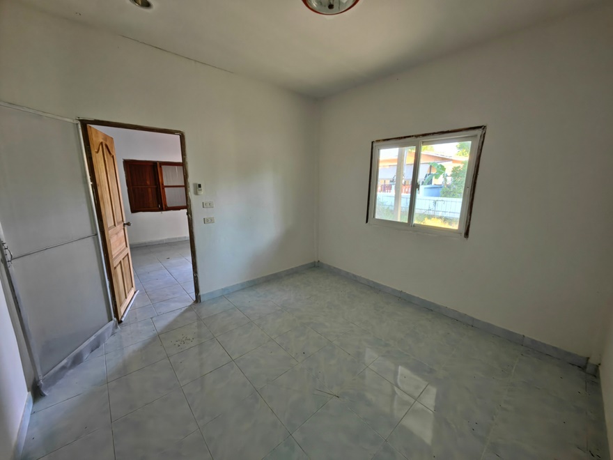 For SaleHousePattaya, Bangsaen, Chonburi : 🔥Urgent sale of a 1-storey house🔥 39/2 Village No. 11, Huai Yai Subdistrict, Bang Lamung District, Chonburi Province (Selling at cost price)