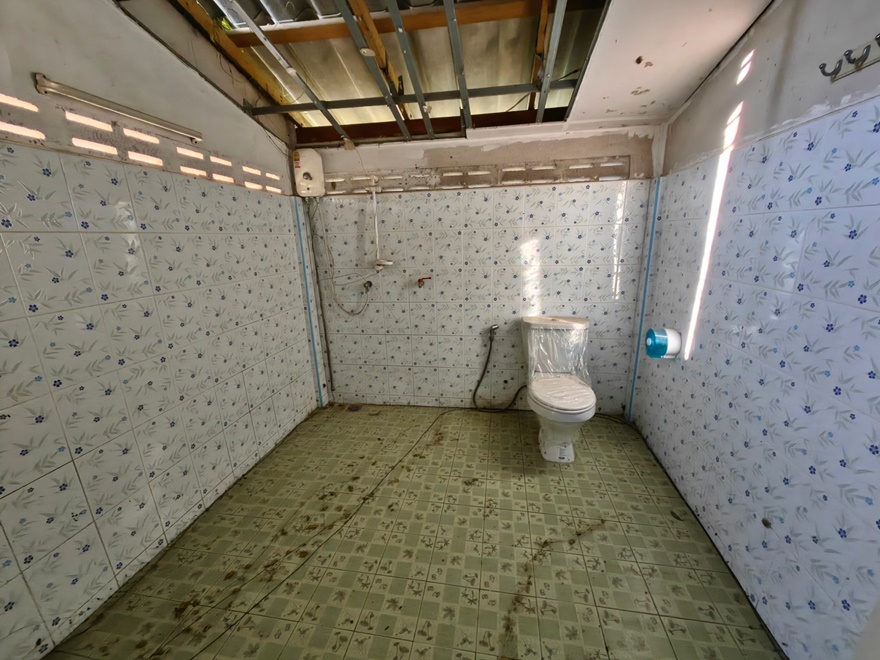 For SaleHousePattaya, Bangsaen, Chonburi : 🔥Urgent sale of a 1-storey house🔥 39/2 Village No. 11, Huai Yai Subdistrict, Bang Lamung District, Chonburi Province (Selling at cost price)