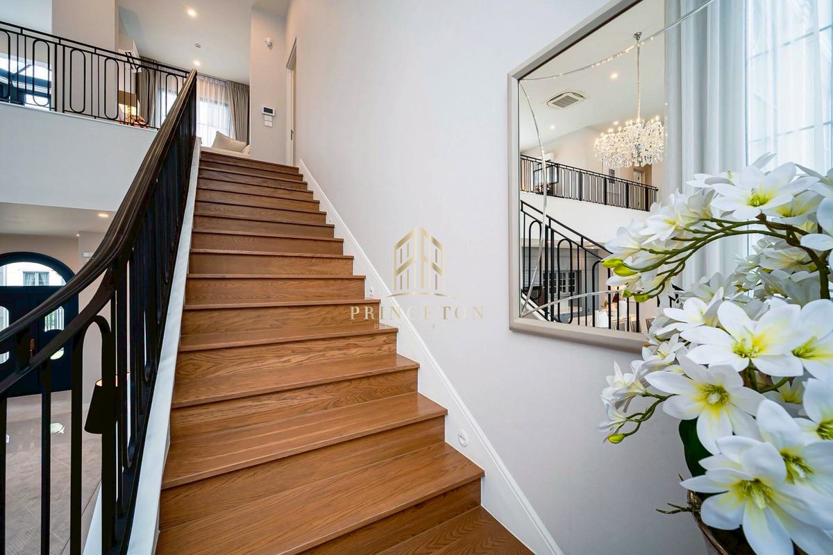 บ้านพัฒนาการ ศรีนครินทร์ : บ้านหรูสไตล์คฤหาสน์ นาราสิริ กรุงเทพกรีฑา 📞092-4252445 Narasiri Krungthep Kreetha