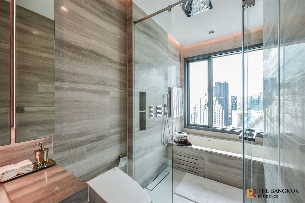 For SaleCondoNana, North Nana,Sukhumvit13, Soi Nana : 🔥Super Hot Deal 🔥Beautiful unit !!!  Q1 Sukhumvit, Ultra Luxury near BTS nana