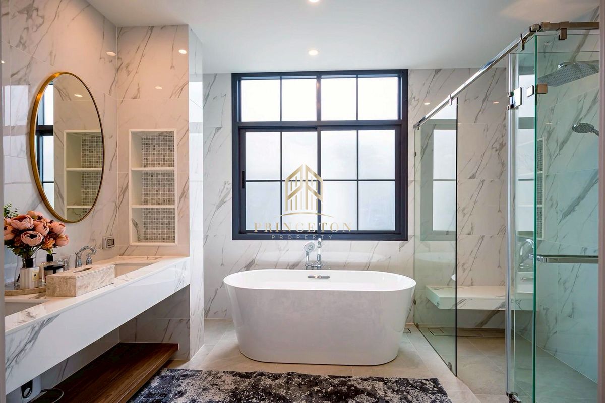 บ้านพัฒนาการ ศรีนครินทร์ : บ้านหรูสไตล์คฤหาสน์ นาราสิริ กรุงเทพกรีฑา 📞092-4252445 Narasiri Krungthep Kreetha