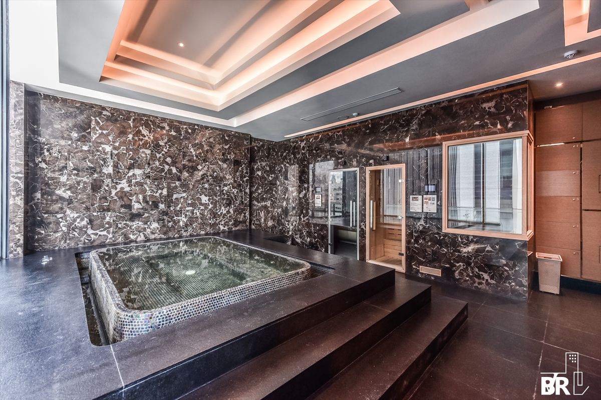 For SaleCondoNana, North Nana,Sukhumvit13, Soi Nana :  ⚡ Ultra Luxury Beautiful unit ⚡Q1 Sukhumvit, Ultra Luxury near BTS nana 