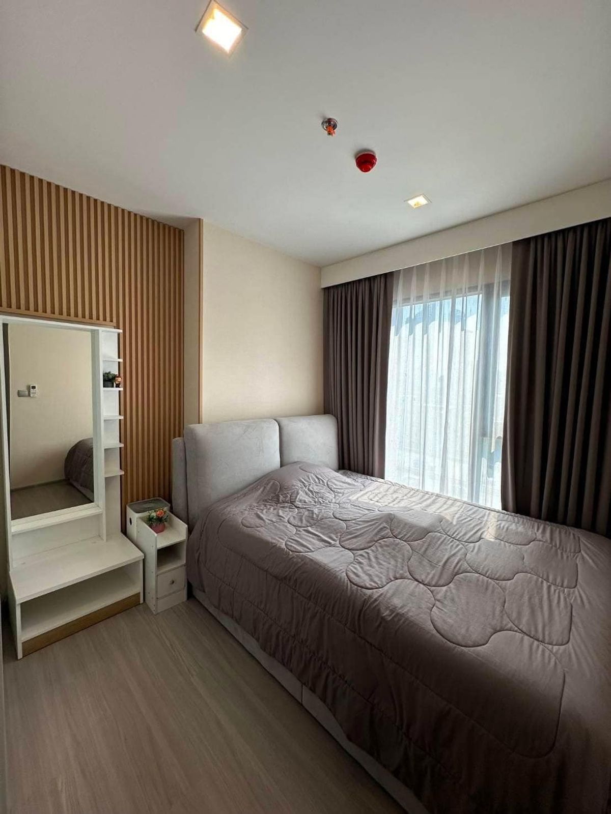 For RentCondoRama9, Petchburi, RCA : For rent Life Asoke Hype Price 26,000 baht [LAH0030]