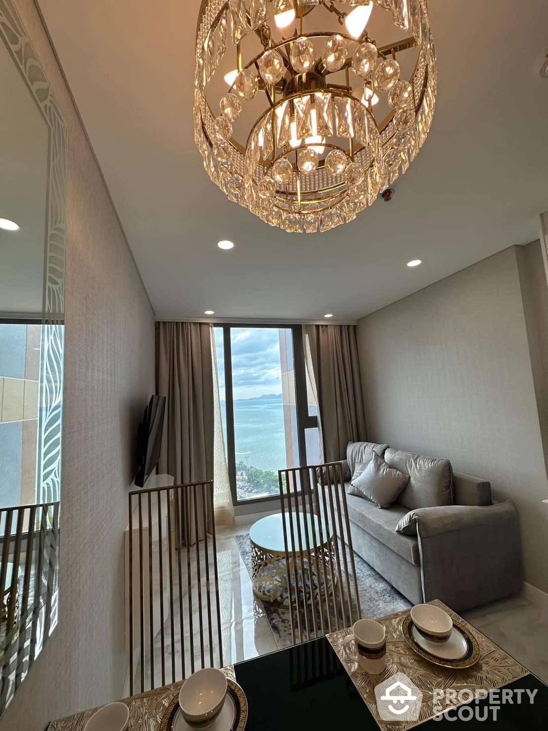 For SaleCondoPattaya, Bangsaen, Chonburi : 1-BR Condo at Copacabana Beach Jomtien close to Jomtien Beach