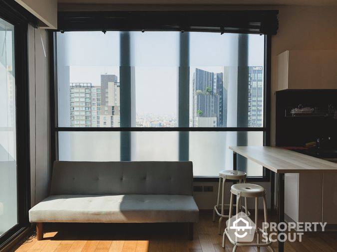 For SaleCondoWongwianyai, Charoennakor : 1-BR Condo at Fuse Sathorn-Taksin near BTS Wongwian Yai
