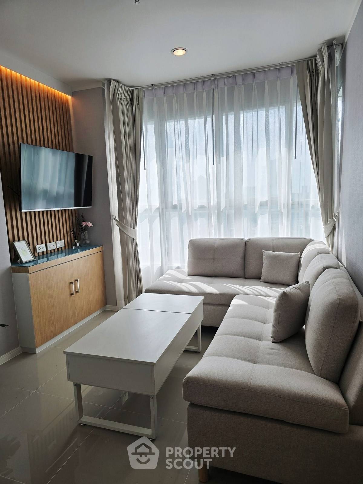 For SaleCondoPattaya, Bangsaen, Chonburi : 2-BR Condo at Lumpini Seaview Jomtien close to Jomtien Beach