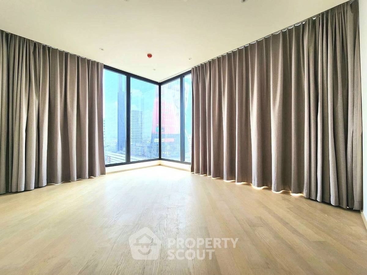 For SaleCondoRama9, Petchburi, RCA : 2-BR Condo at ASHTON Asoke - Rama 9 near MRT Phra Ram 9