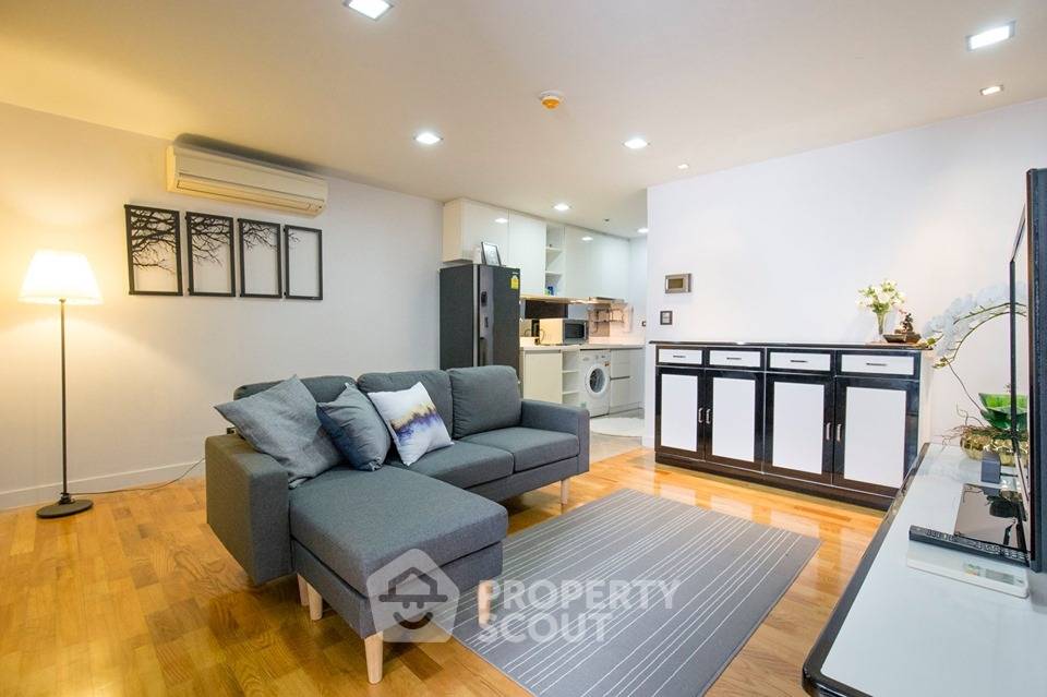 For SaleCondoSilom, Saladaeng, Bangrak : 1-BR Condo at Quad Silom Condominium near MRT Sam Yan