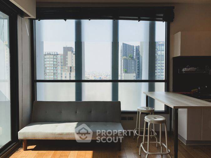 For SaleCondoWongwianyai, Charoennakor : 1-BR Condo at Fuse Sathorn-Taksin near BTS Wongwian Yai