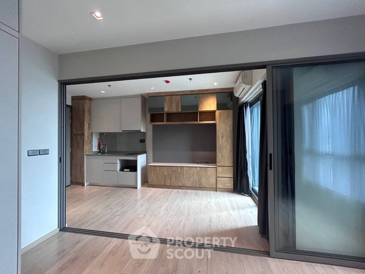 For SaleCondoThaphra, Talat Phlu, Wutthakat : 1-BR Condo at Whizdom Station Ratchada-Thrapra near BTS Talat Phlu