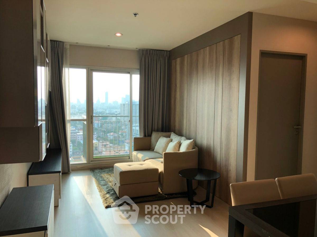 For SaleCondoRatchadapisek, Huaikwang, Suttisan : 2-BR Condo at Life Ratchadapisek near MRT Huai Khwang