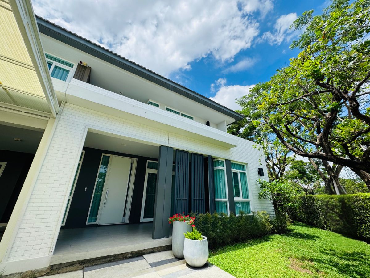 บ้านบางนา แบริ่ง ลาซาล : ขาย/เช่า บ้านเดี่ยวหลังใหญ่ แปลงมุม ใกล้คลับฮาส์ มัณฑนา2 บางนา กม.7