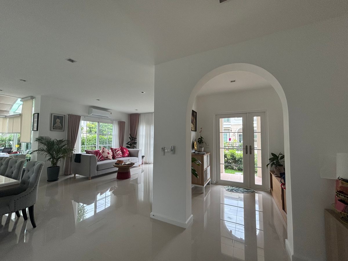 For RentHouseLadkrabang, Suwannaphum Airport : K-6415 for rent! Single house, Casa Grand Onnut - Ring Road ready