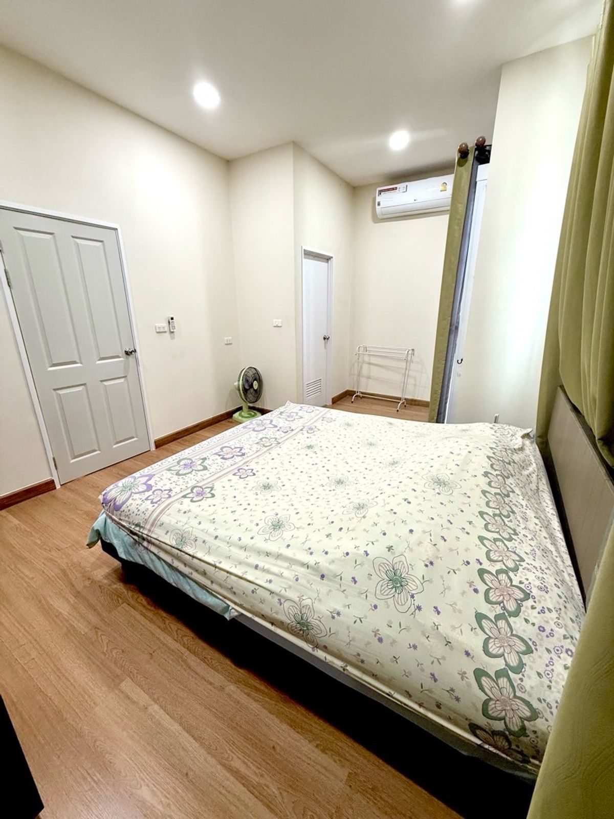 ขายทาวน์โฮมแจ้งวัฒนะ เมืองทอง : 💚ขายด่วนบ้านคุณหมอ ราคาสุดคุ้ม😍💰สุดยอดทำเลทอง ทาวน์โฮม หลังมุม 🏠