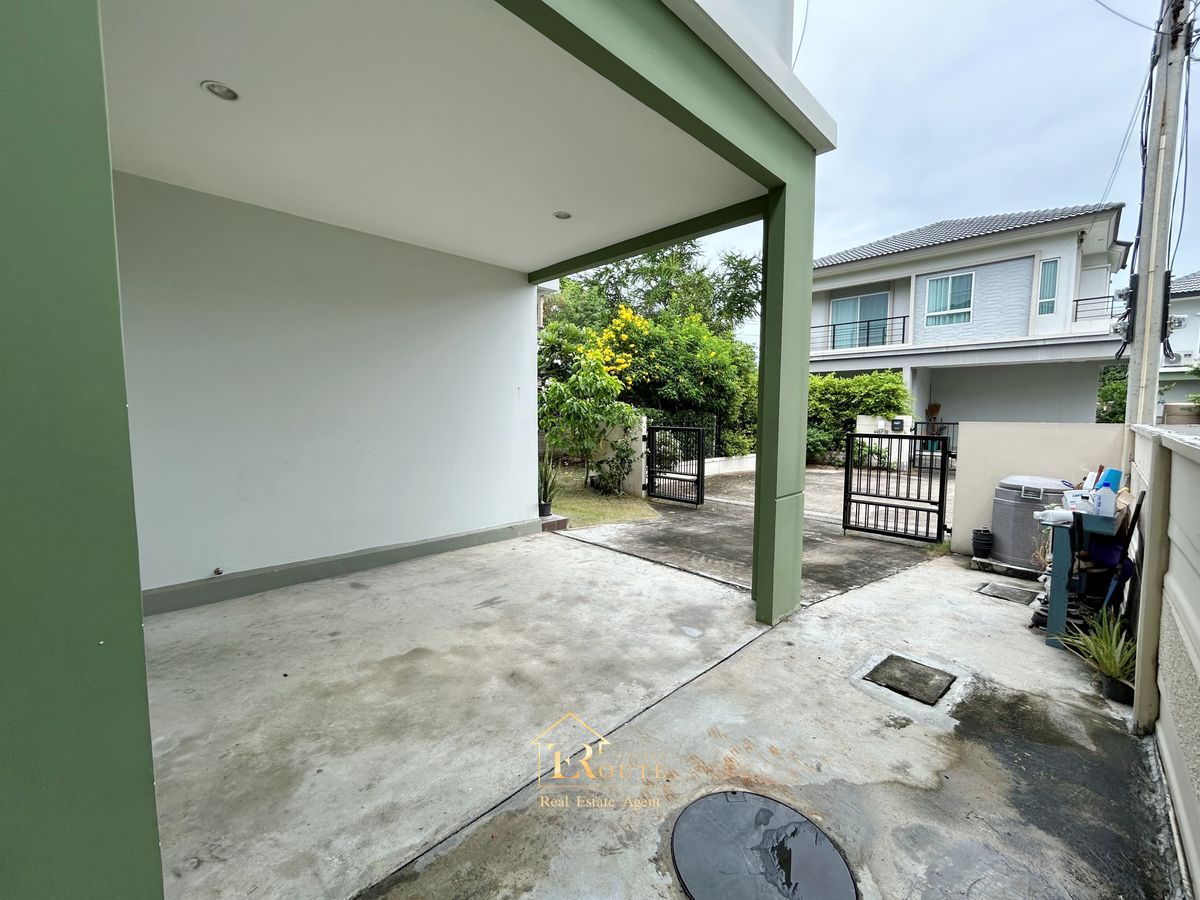 For SaleHousePathum Thani,Rangsit, Thammasat : Twin house for sale, The Platon Chaeng Wattana-Ratchaphruek, 44.9 sq.w., behind the road near 345 Bang Khu Temple, Pathum Thani Temple