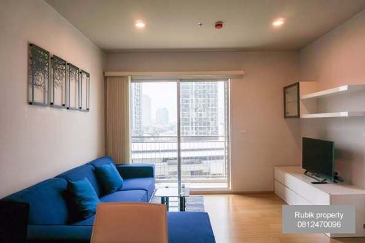 For RentCondoWongwianyai, Charoennakor : HIVE Sathorn Condo for Rent - BTS, Krung Thon Buri, only 100 meters, the latest renovation (April 2025) ready to stay immediately (RB968).