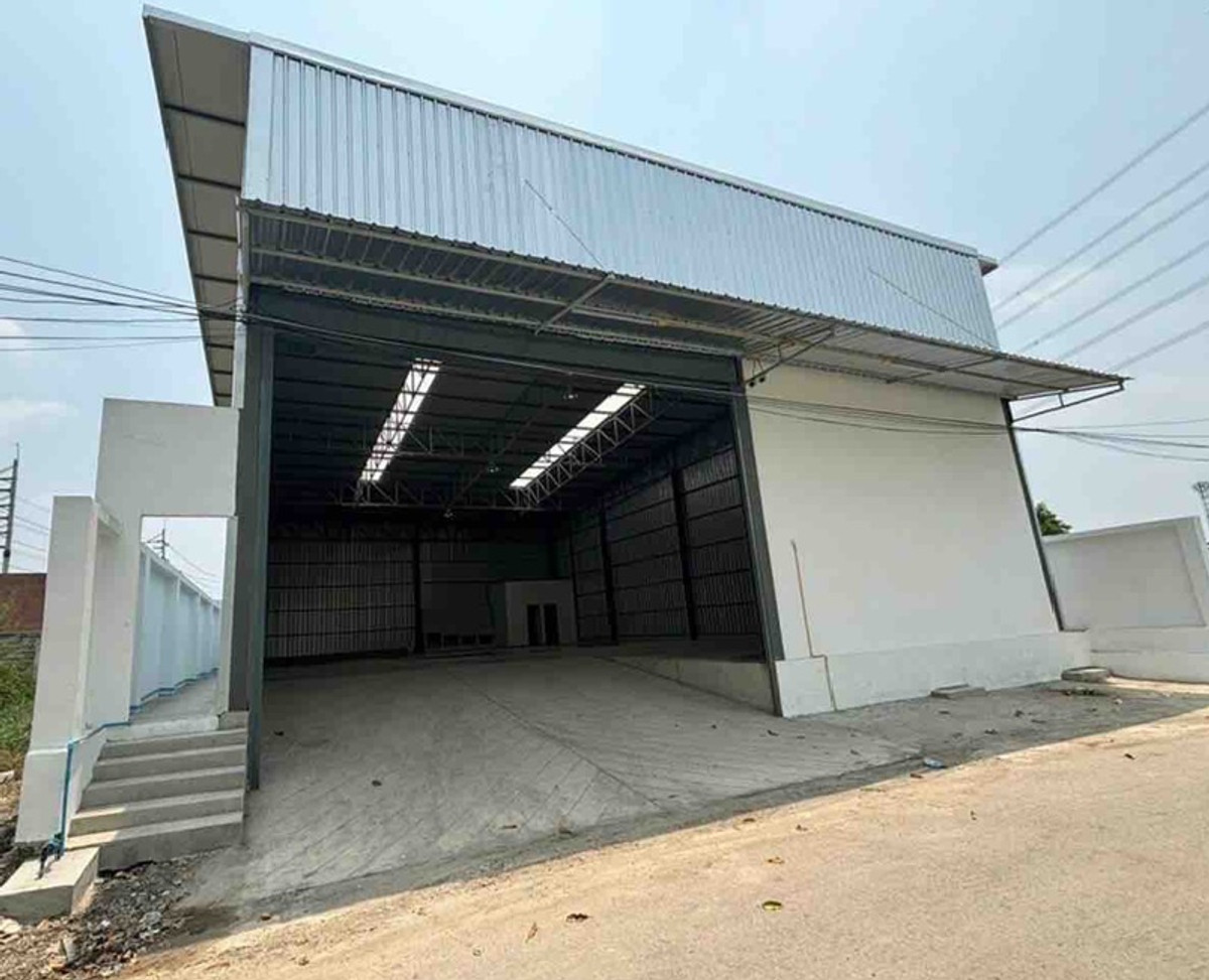 ให้เช่าโกดังนนทบุรี บางใหญ่ บางบัวทอง : For Rent ให้เช่าโกดัง พื้นที่ 300 ตารางเมตร ย่าน ศรีสมาน ดอนเมือง / ถนนเลียบคลองประปา ถนนติวานนท์ ใกล้ โรบินสันศรีสมาน / รถบรรทุก 6 ล้อ ,10 ล้อ เข้าออกสะดวก