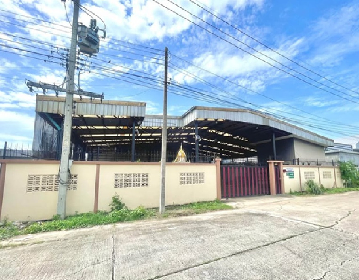 For Rent ให้เช่าโกดัง พร้อมสำนักงาน พร้อมบ้านพักคนงาน / ทำเล ลาดหลุมแก้ว / ถนน 340 ถนนบางบัวทอง – สุพรรณบุรี เข้าซอยไม่ลึก / ห่างแยกนพวงศ์ 4.8 กิโลเมตร / พื้นที่ดิน 200 ตารางวา / รถใหญ่เข้าออกได้ Loading...