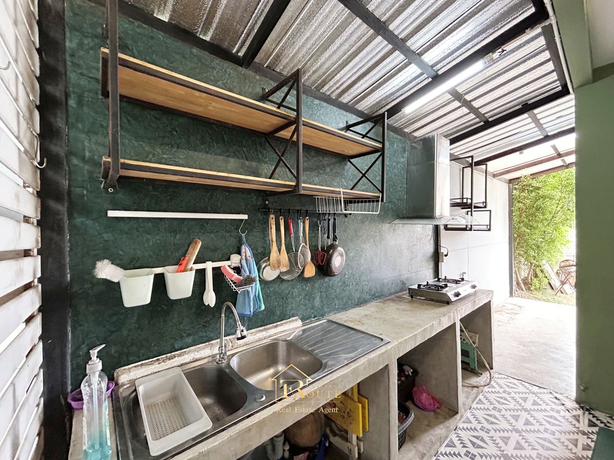 For SaleHousePathum Thani,Rangsit, Thammasat : Twin house for sale, The Platon Chaeng Wattana-Ratchaphruek, 44.9 sq.w., behind the road near 345 Bang Khu Temple, Pathum Thani Temple