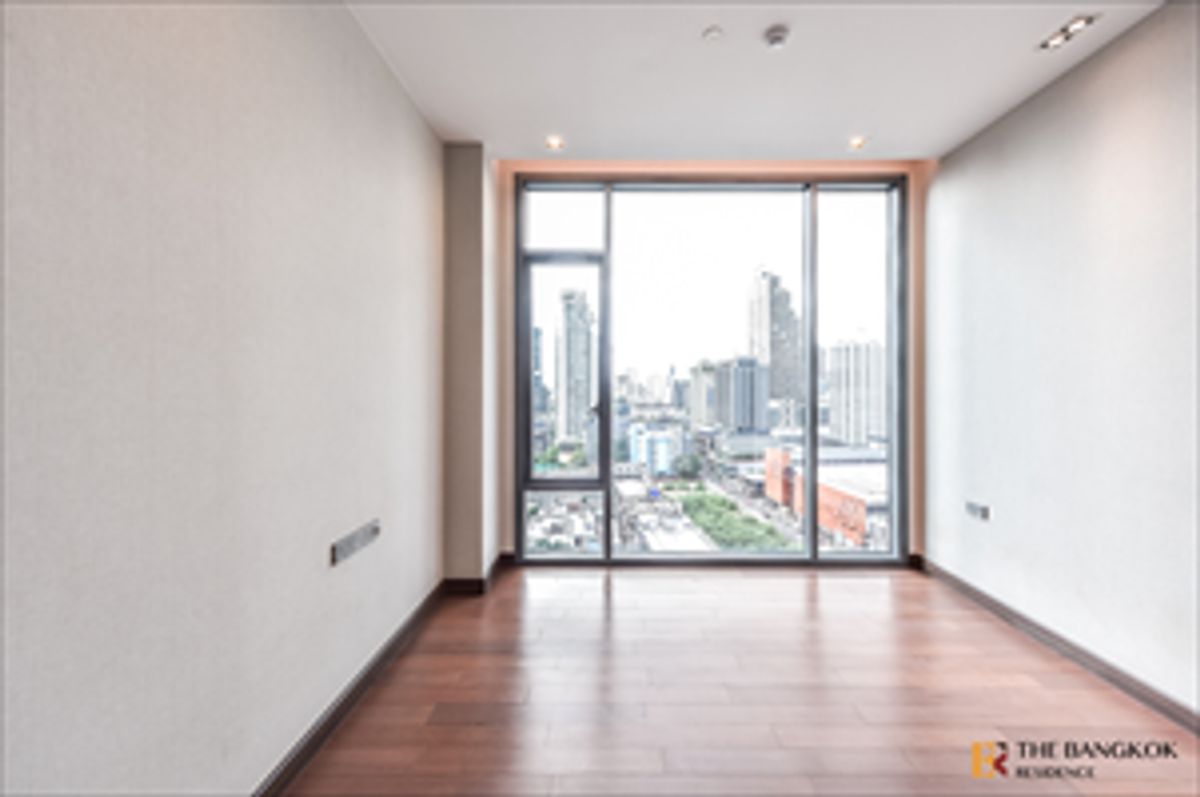 For SaleCondoNana, North Nana,Sukhumvit13, Soi Nana :   🔥 Luxury Unit Available Now! 🔥 Q1 Sukhumvit, Ultra Luxury near BTS nana 