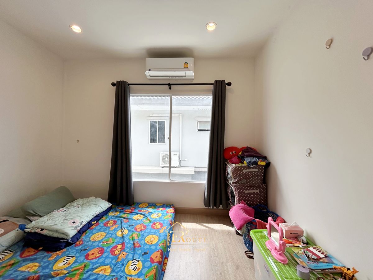 For SaleHousePathum Thani,Rangsit, Thammasat : Twin house for sale, The Platon Chaeng Wattana-Ratchaphruek, 44.9 sq.w., behind the road near 345 Bang Khu Temple, Pathum Thani Temple