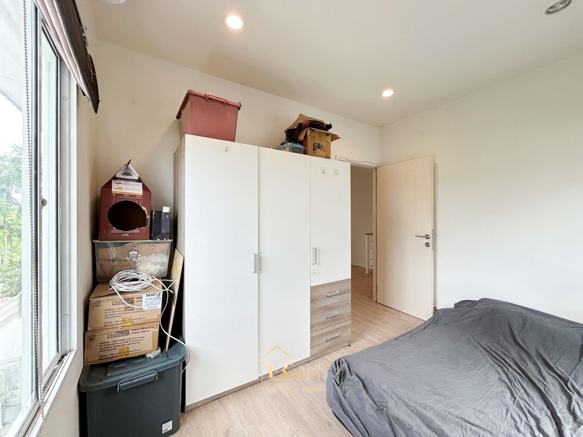 For SaleHousePathum Thani,Rangsit, Thammasat : Twin house for sale, The Platon Chaeng Wattana-Ratchaphruek, 44.9 sq.w., behind the road near 345 Bang Khu Temple, Pathum Thani Temple