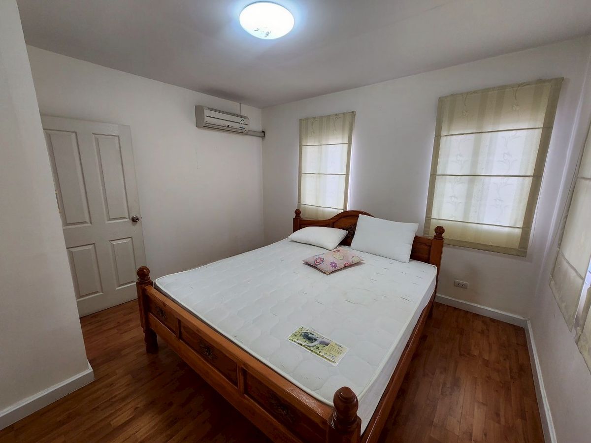 ขายบ้านมหาชัย สมุทรสาคร : บ้านเดี่ยว โครงการพฤกษาวิลเลจ 6 พระราม 2 - บางขุนเทียนชายทะเล บ้านพร้อมอยู่ ทำเลหน้าสวน ขนาด 50 ตารางวา 3 ห้องนอน ตำบลพันท้ายนรสิงห์ อำเภอเมืองสมุทรสาคร จังหวัดสมุทรสาคร