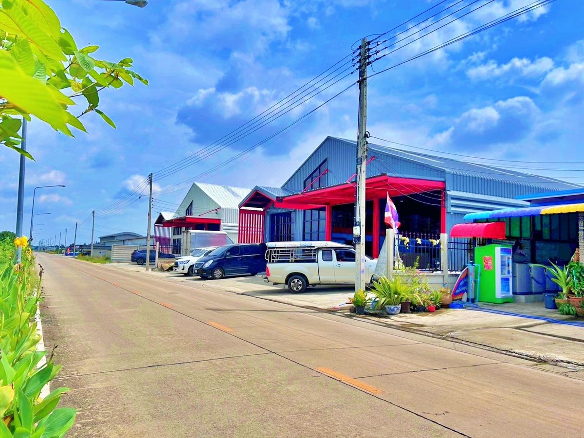 For RentWarehousePathum Thani,Rangsit, Thammasat : Brand-New Warehouse: Free Utilities, 4 CCTV Cameras Included, and Free A/C Maintenance