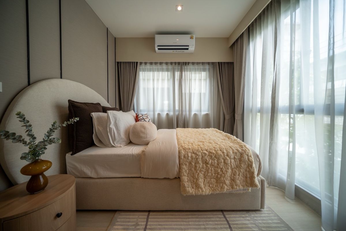 For SaleTownhomeRattanathibet, Sanambinna : 𝑴𝒂𝒕𝒕𝒆𝒓 Ngamwongwan — close to the BTS. 3 bedrooms, 3 bathrooms, 2 parking spaces, plus an 𝐄𝐱𝐜𝐥𝐮𝐬𝐢𝐯𝐞 promotion locked in for every deal. Call now 📱 092-808-8899