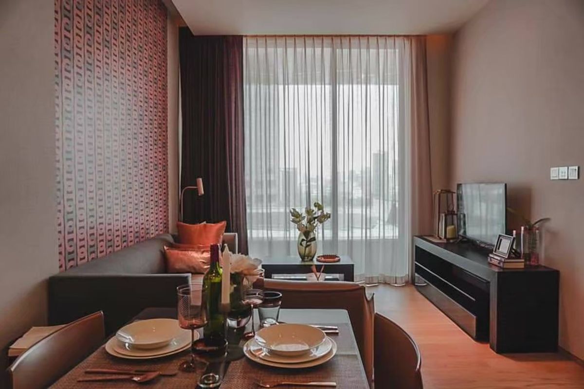 ให้เช่าคอนโดสีลม ศาลาแดง บางรัก : for rent Saladaeng one 1 bed nice room⭐️🌿💫