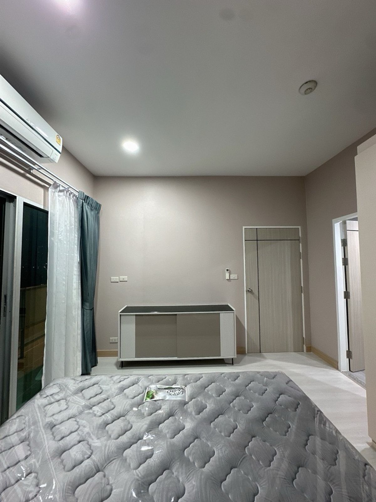 ให้เช่าคอนโดสาทร นราธิวาส : 🔥ให้เช่าด่วน 🔥คอนโดบ้านนนทรี 2 ห้องนอน 2 ห้องน้ำ ขนาดพื้นที่ 80 ตรม. ห้องตกแต่ง เฟอร์นิเจอร์ เครื่องใช้ไฟฟ้าใหม่ พร้อมเข้าอยู่ ❗