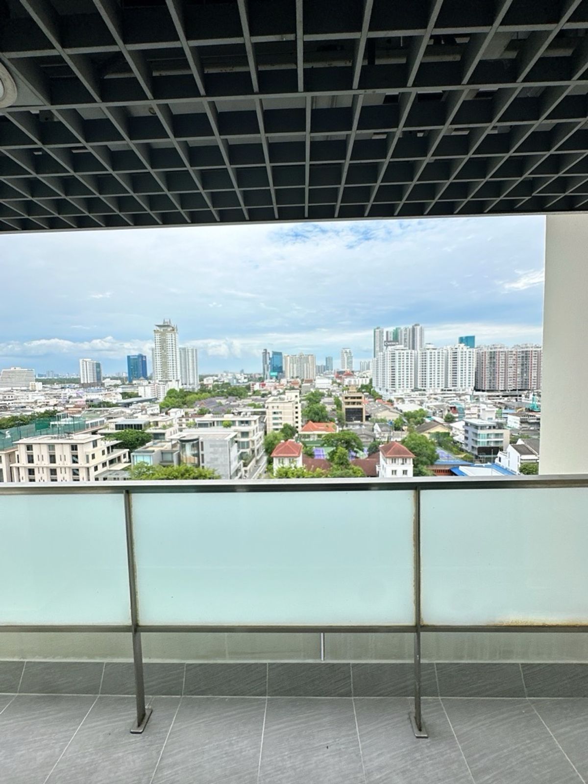 ให้เช่าคอนโดสาทร นราธิวาส : 🔥ให้เช่าด่วน 🔥คอนโดบ้านนนทรี 2 ห้องนอน 2 ห้องน้ำ ขนาดพื้นที่ 80 ตรม. ห้องตกแต่ง เฟอร์นิเจอร์ เครื่องใช้ไฟฟ้าใหม่ พร้อมเข้าอยู่ ❗