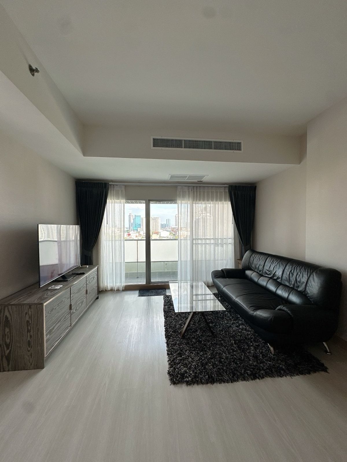 ให้เช่าคอนโดสาทร นราธิวาส : 🔥ให้เช่าด่วน 🔥คอนโดบ้านนนทรี 2 ห้องนอน 2 ห้องน้ำ ขนาดพื้นที่ 80 ตรม. ห้องตกแต่ง เฟอร์นิเจอร์ เครื่องใช้ไฟฟ้าใหม่ พร้อมเข้าอยู่ ❗