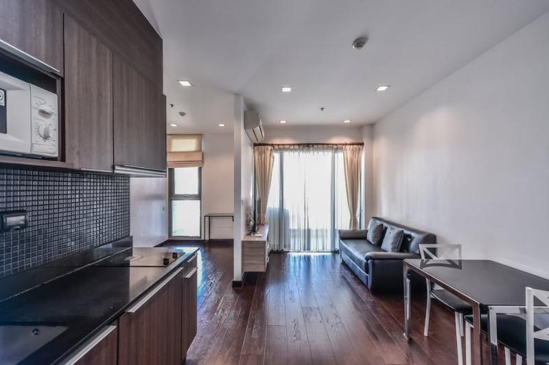 For RentCondoRatchathewi,Phayathai : Condo For Rent Ideo Q Phayathai 1 Bedroom 1 Bathroom 50 sqm